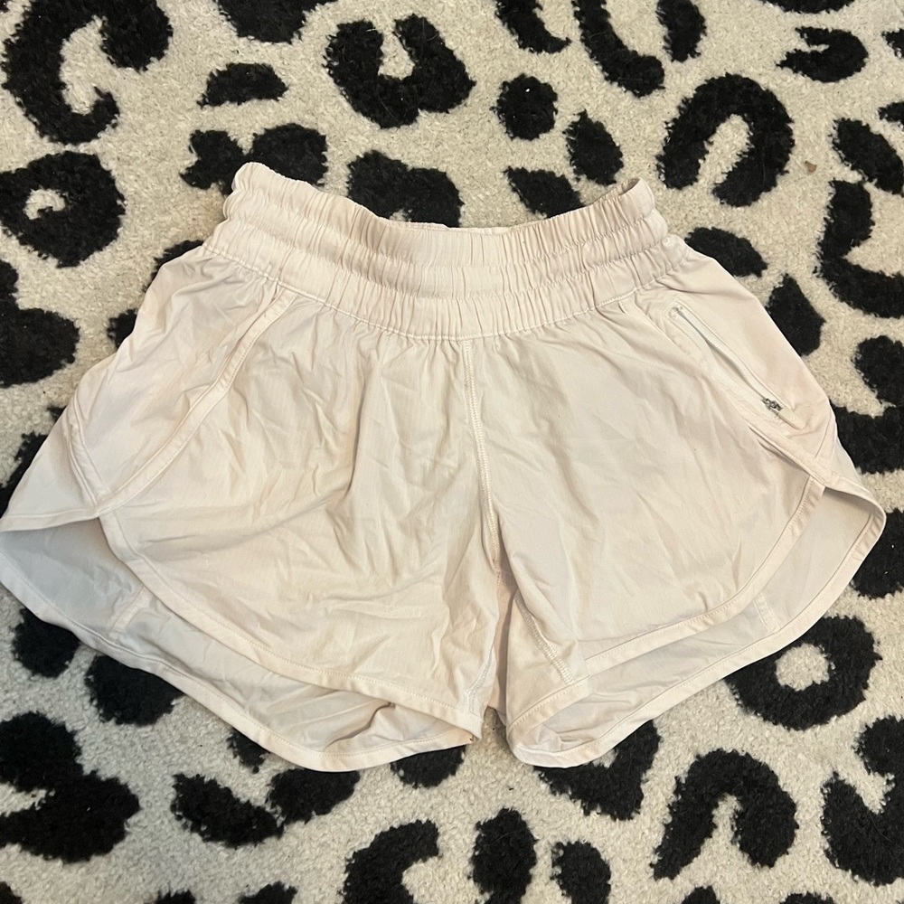 Lululemon Hotty Hot High-Rise Lined Shorts White Size 4
